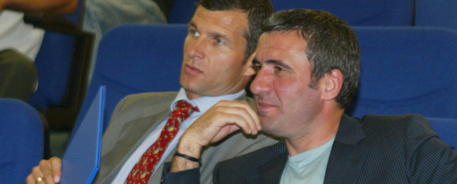 INTERVIU SPECIAL Sabău și Hagi, o relație de peste trei decenii. De ce îl vede Sabău ca pe un lider și la 20 de ani după retragere, bătaia din 1989 și confesiunea pe care nu i-a făcut-o niciodată lui Hagi: „Mi-ar fi plăcut să îl ajut”