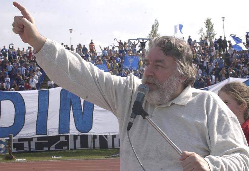 Pentru cine va cânta imnul „Oltenia, Eterna Terra-Nova” în Liga 1? Craiova lui Mititelu sau cea a lui Rotaru? Fiul lui Adrian Păunescu dezvăluie | EXCLUSIV
