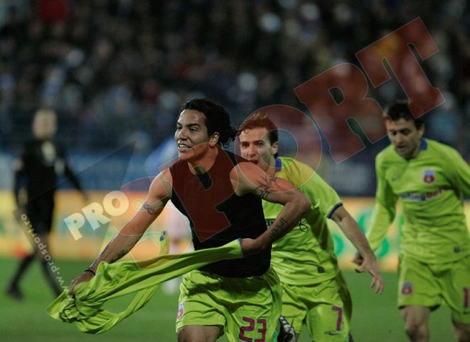 Incredibil! Cel mai scump străin cumpărat de Gigi Becali face senzație la 36 de ani: Dayro Moreno s-a vopsit blond și e golgheter în Columbia!