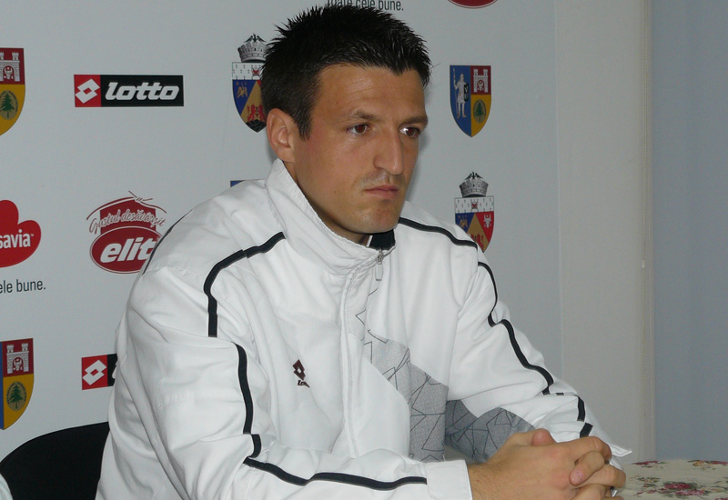 Dâlbea s-a răscultat împotriva conducerii din cauza neplății salariilor