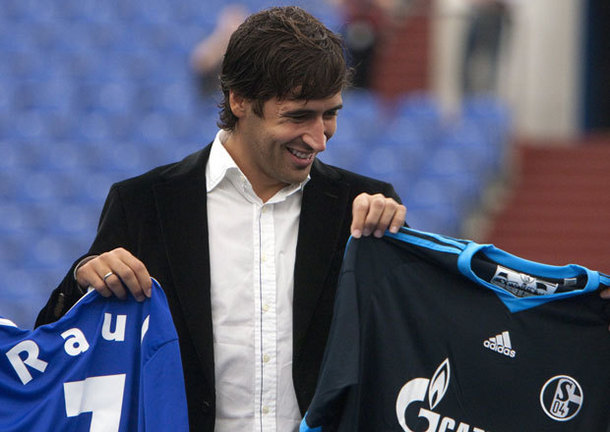 Florentino Perez va alege între legenda Raul Gonzalez și experimentatul Max Allegri antrenorul care îi va lua locul lui Zinedine Zidane la Real Madrid