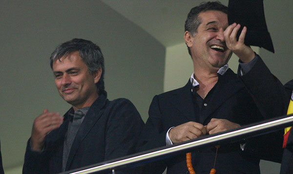 Cum a reușit Gigi Becali să-l facă pe Jose Mourinho să izbucnească în hohote de râs: „Singurul club care face asta”