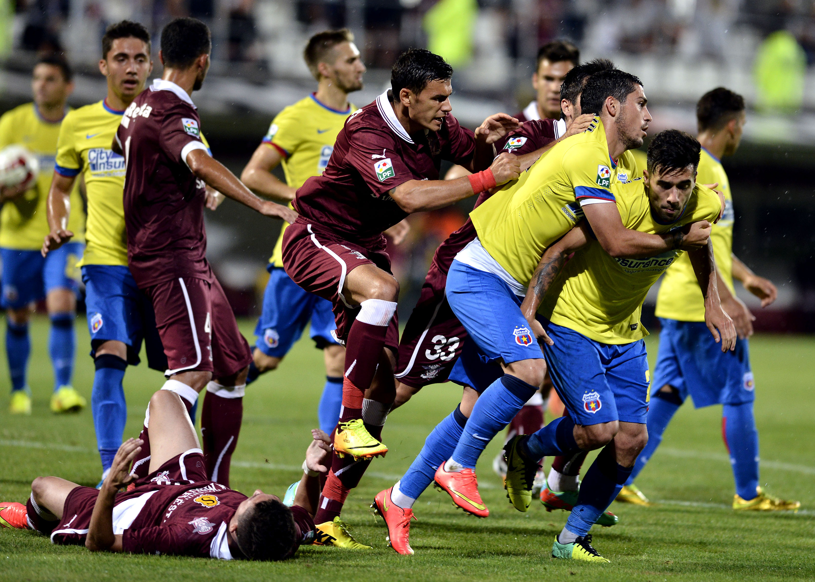 Amintiri de coșmar de la ultimul derby Rapid – FCSB, din Giulești! Dezvăluiri incredibile despre perioada neagră de acum opt ani: „Nu erau bani nici de mâncare!” Cum au arătat echipele | EXCLUSIV