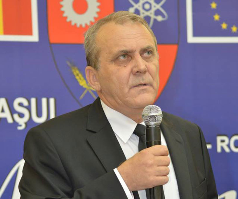Șoc pentru fotbalul din județul Argeș! Primarul din Mioveni, reținut de DNA când restituia 10.000 de euro dintr-o mită pentru o angajare nereușită într-un spital