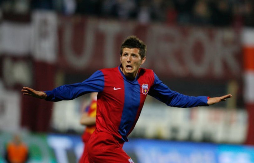 SPECIAL Allez FCSB: invazie franceză la echipa antrenată de Marius Baciu! Ce fotbaliști din Hexagon au jucat de-a lungul timpului pentru trupa „roș-albastră”