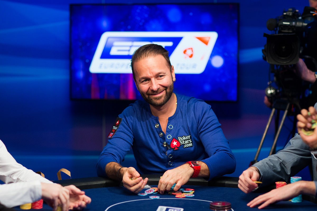 Cum să pierzi o mână de 575.700 de dolari când ai full! Imagini spectaculoase cu românul Daniel Negreanu într-una dintre cele mai nebune partide de poker din toate timpurile | VIDEO