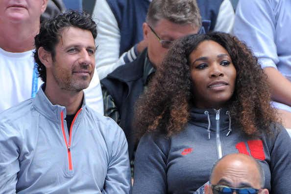 A dat-o deja uitării Patrick Mouratoglou pe Simona Halep? Imaginea care va da naştere multor controverse, în plin scandal de dopaj, are legătură cu marea rivală Serena Williams!