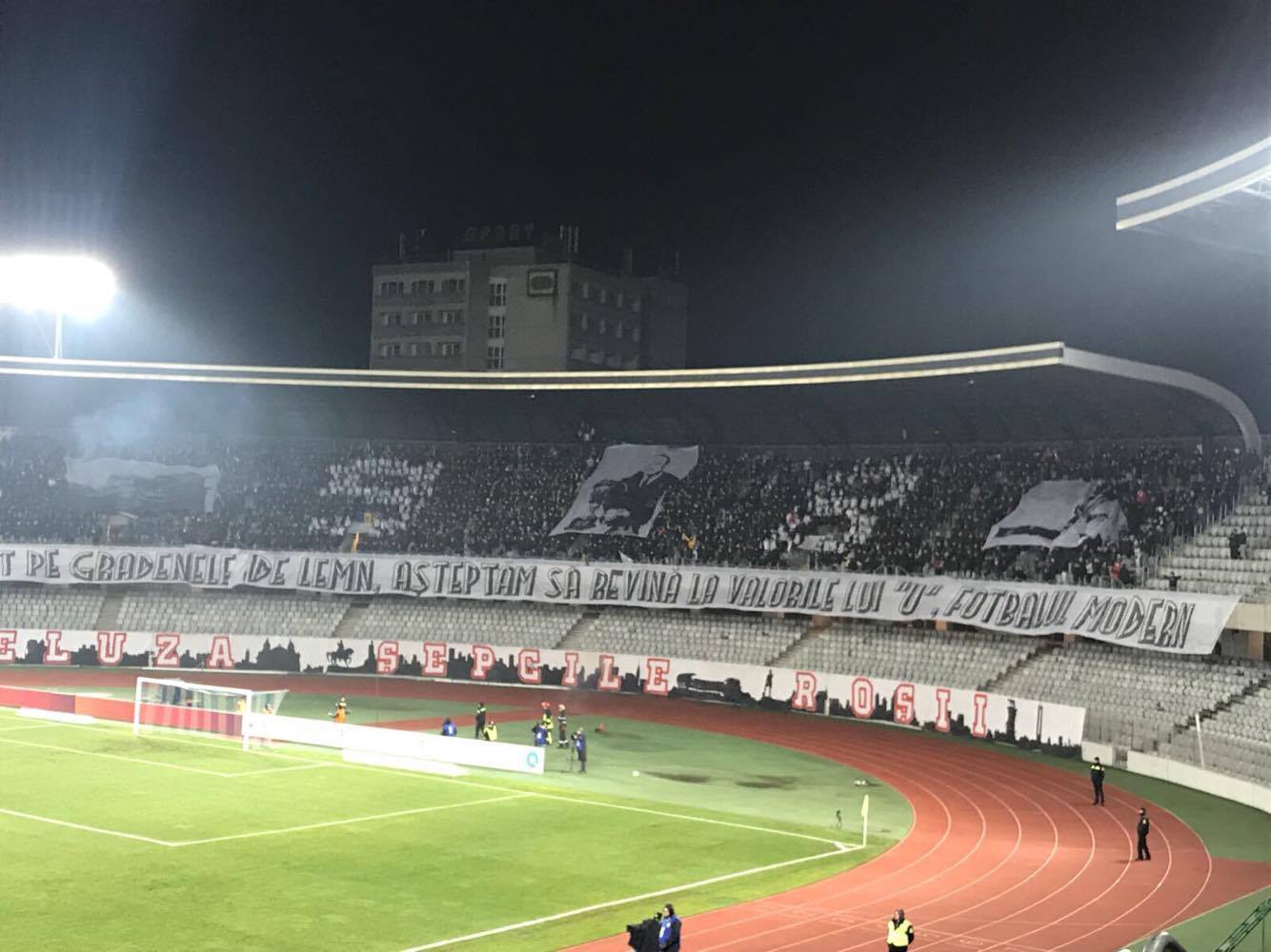 Derby incendiar între Universitatea Cluj și Dinamo, la barajul pentru Liga 1! Câți spectatori sunt așteptați la „meciul anului” | EXCLUSIV