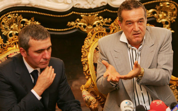 Gică Hagi pune la zid cunoștințele tactice ale „antrenorului” Gigi Becali: „Nici dacă mă bați nu îl bag fundaș!”