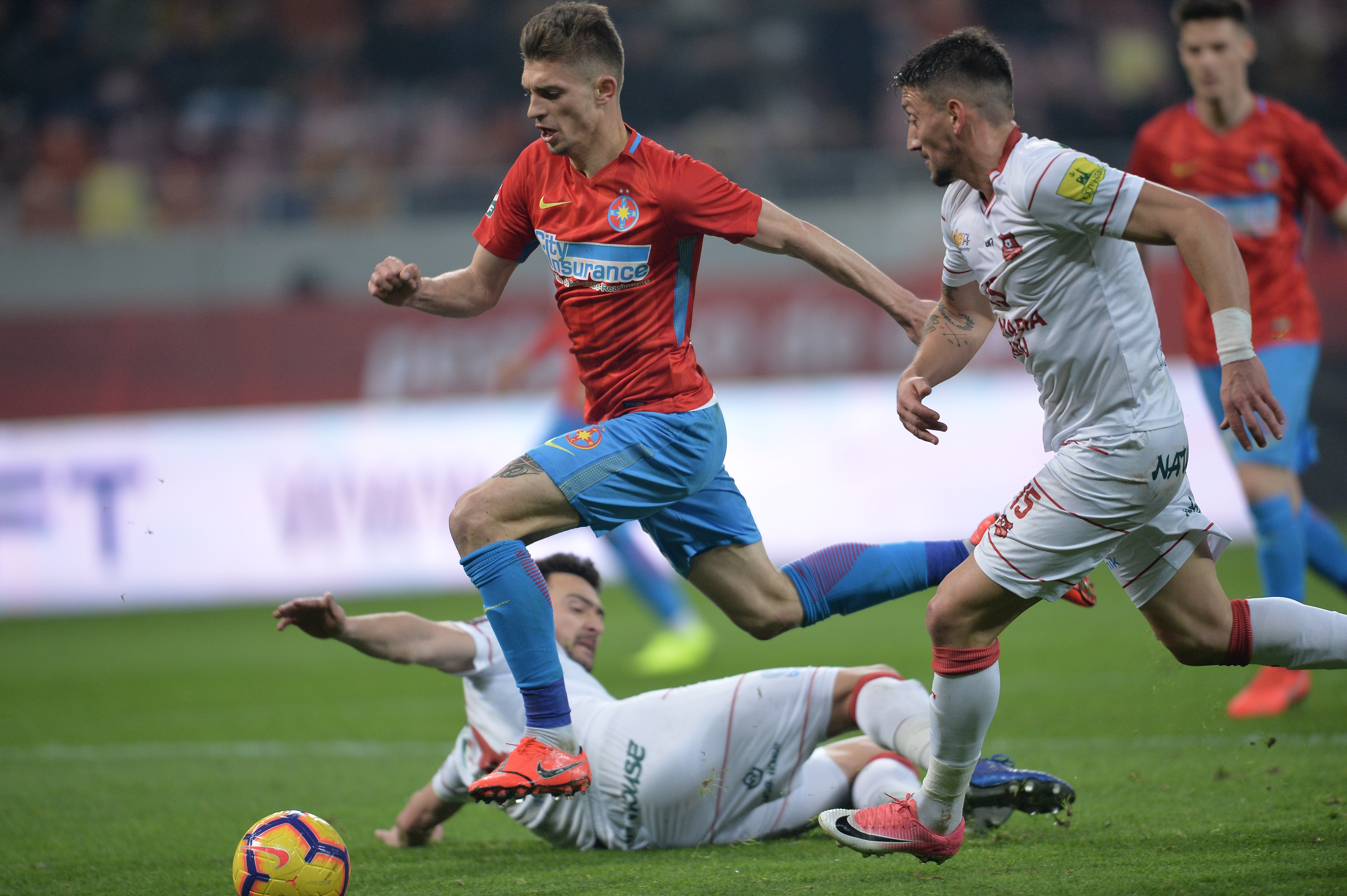 FCSB, în control total! Victorie fără emoție cu Hermannstadt » Cum