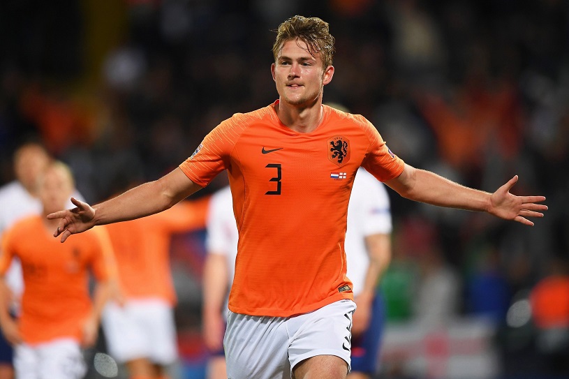 Un camion plin cu ciocolată pentru Matthijs de Ligt după partida cu PSG: „Meciul ar fi decurs diferit dacă nu era el”