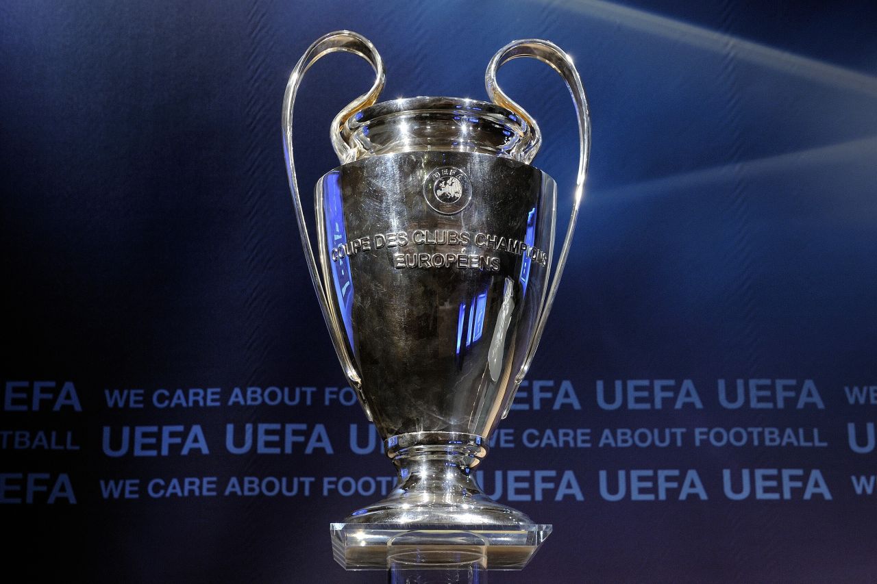 Când va fi tragerea la sorți pentru optimile Ligii Campionilor la fotbal? Nu se pot întâlni echipe din aceeaşi ţară