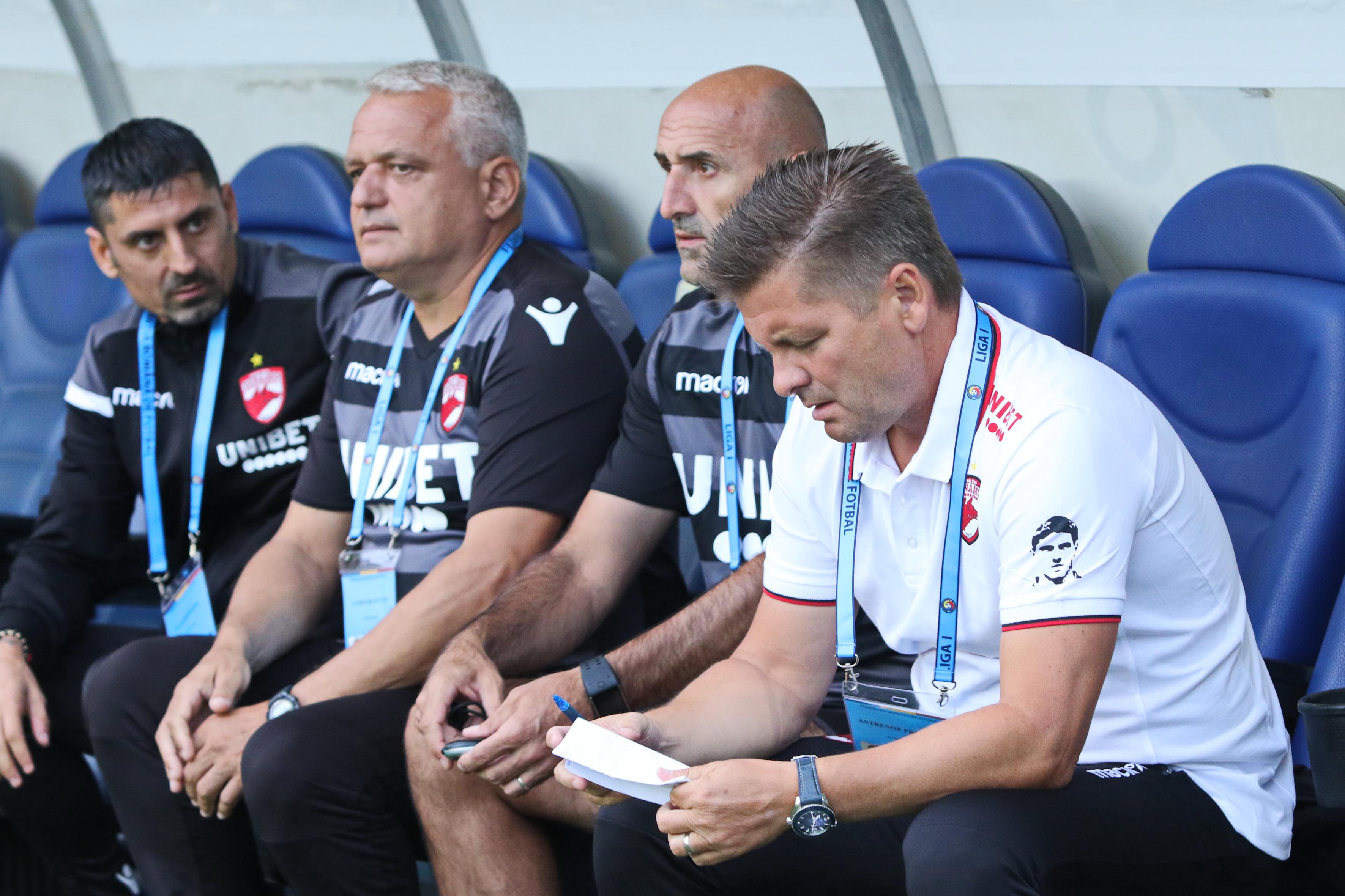 Un fost mare fotbalist al lui Dinamo nu vede cu ochi buni revenirea lui Dusan Uhrin: „Îmi permit să spun asta! Echipa e lângă o prăpastie”