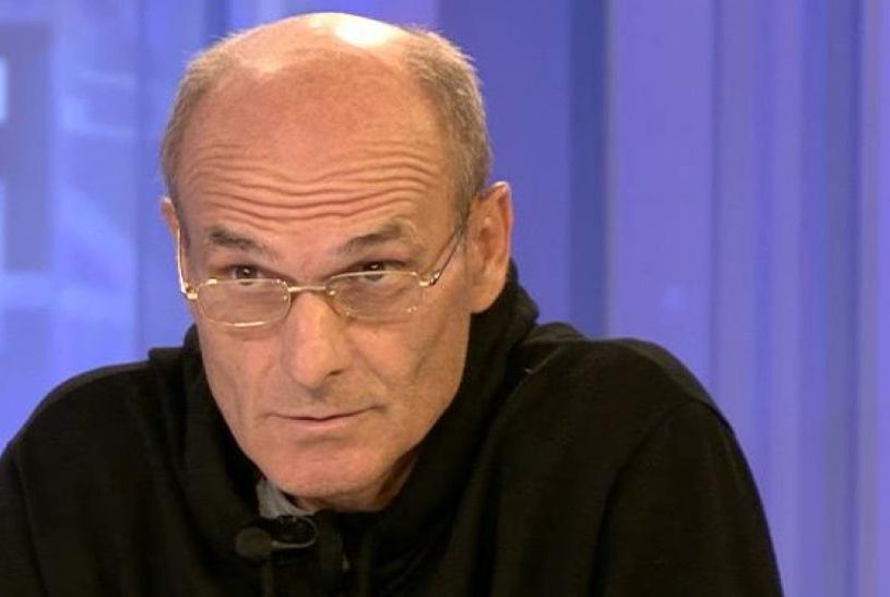 Cristian Tudor Popescu o critică dur pe Simona Halep: „Același tenis închistat, la țăcăneală! Se află tot în deșert”