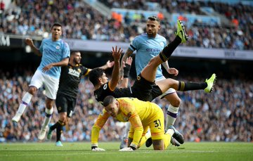 Pariuri pe goluri: Manchester City – Liverpool se joacă la cota 1.62 » Astăzi urcăm miza la 3.81 »»