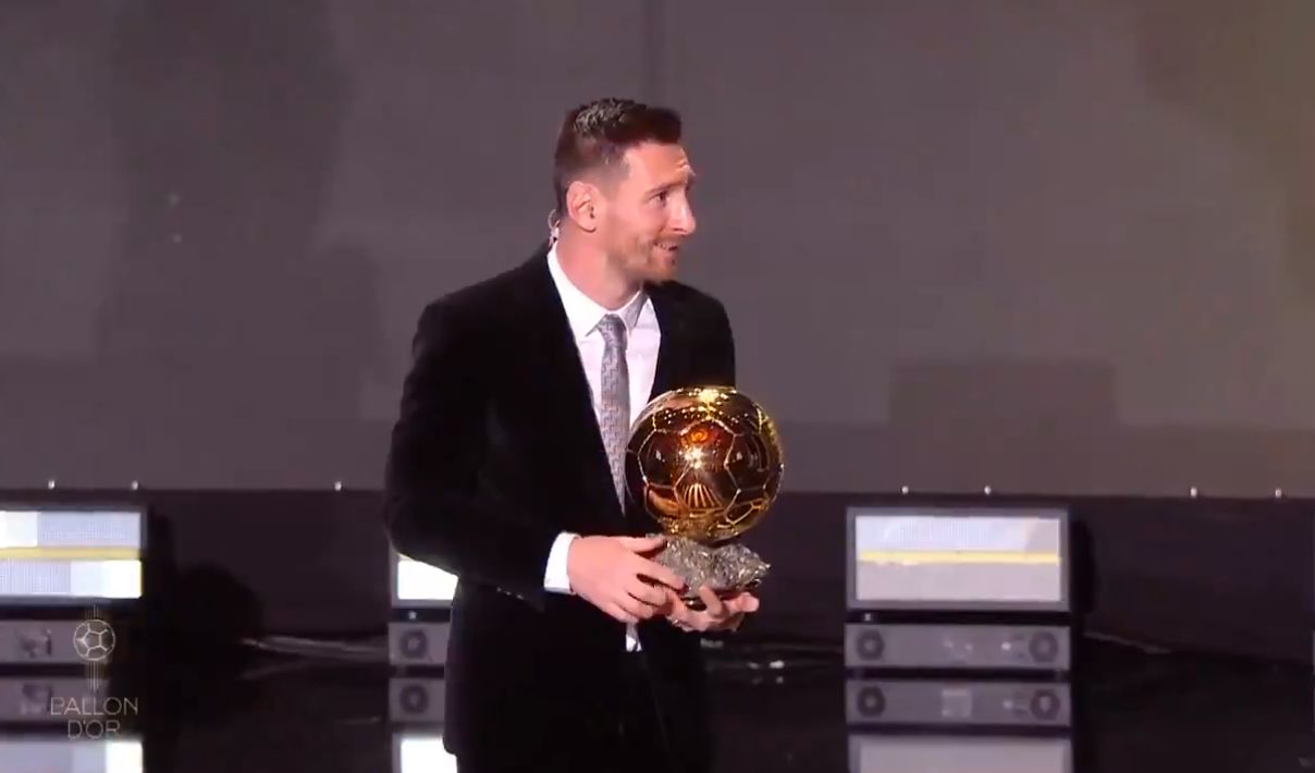 On foot tough Measurable Balonul de Aur 2019 | Lionel Messi a câștigat ”Balonul de Aur” din acest  an. Este al șaselea trofeu pentru jucătorul Barcelonei. VIDEO