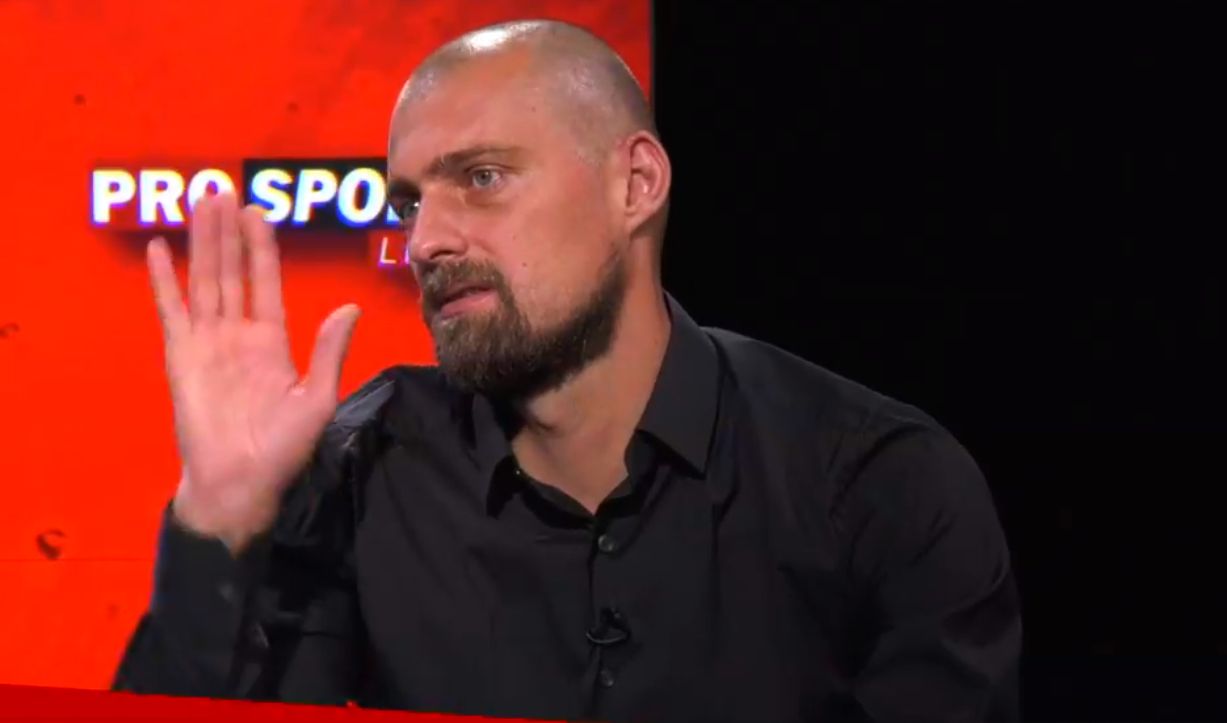 Gabi Tamaș, la un pas de bătaie cu Mihai Bendeac: „Cât beam eu două shoturi, Tamaș bea zece! A dat tricoul jos și-a zis: «Hai să ne batem!»”