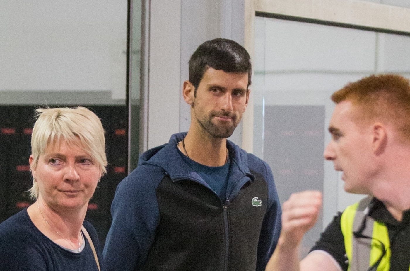 Au găsit un alt motiv! Argumentul pentru care autoritățile australiene i-au anulat din nou viza lui Novak Djokovic: „A furnizat informații false!”