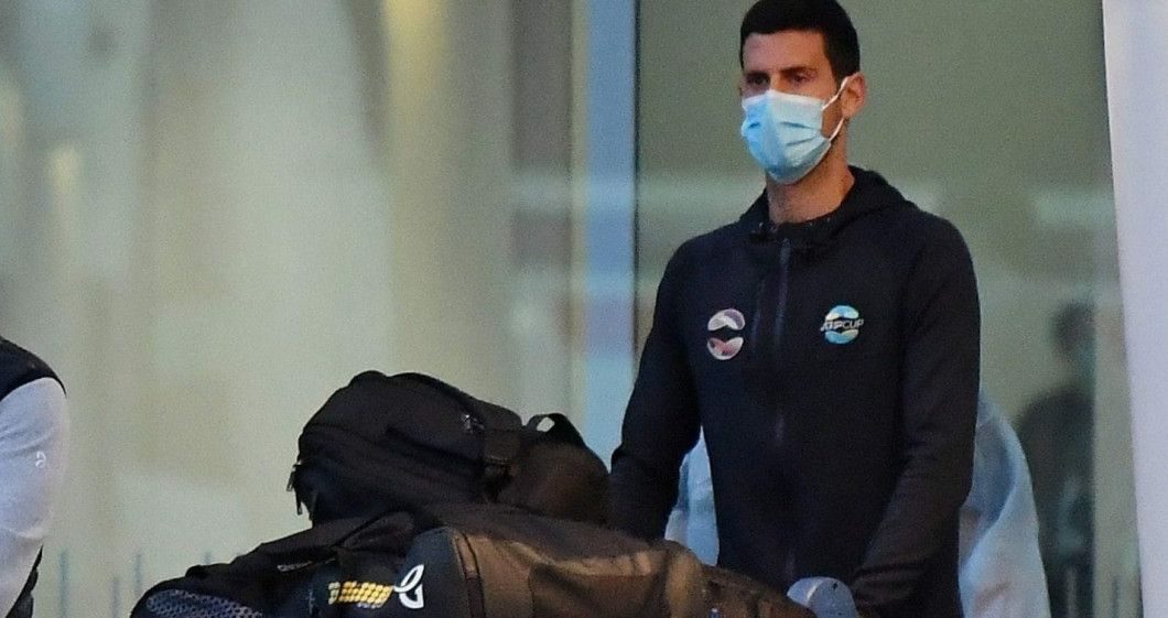 Novak Djokovic, cu forme legale, dar expulzat pentru convingerile medicale! Informații bombă din dosarul în care sârbului i-a fost anulată viza pentru a doua oară