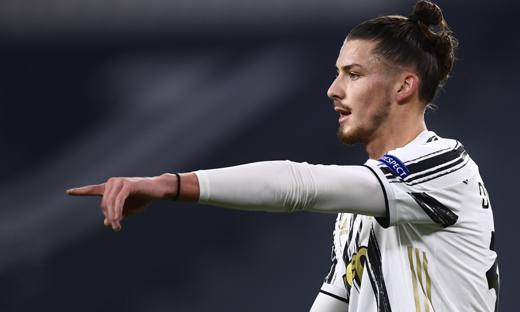 Radu Drăgușin, coleg cu Vlad Chiricheș în Seria A la Sassuolo? Care este varianta lansată de presa italiană