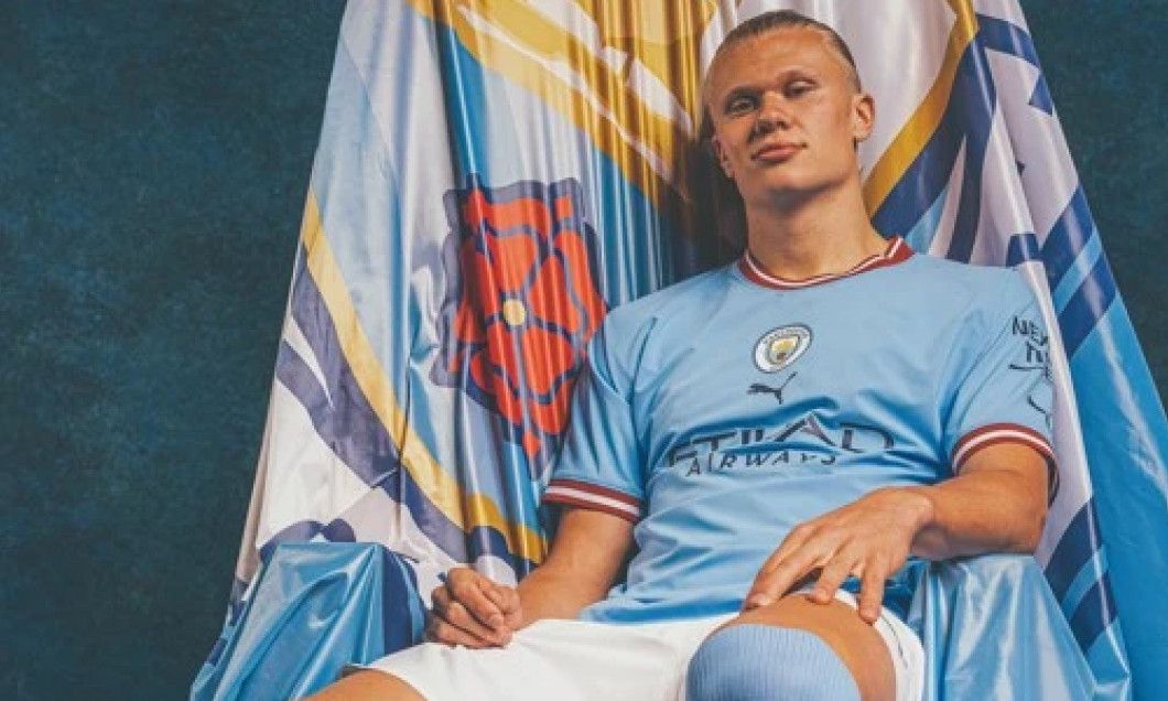 Cum râd fanii englezi de Erling Haaland, după ratările incredibile și lipsa de inspirație din înfrângerea cu Liverpool, din Charity Shield!