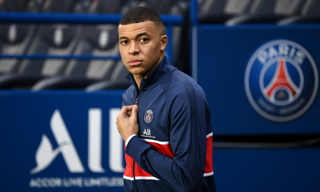 Șeicii și-au pierdut răbadarea! PSG vrea să îl aducă pe Jadon Sancho, dacă starul Kylian Mbappe nu își prelungește contractul cu campioana Franței!