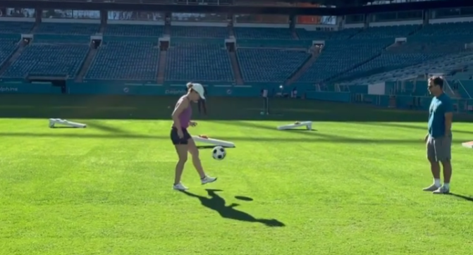 Simona Halep, lecție de fotbal pentru starurile lui Real Madrid și Barcelona! Ce a făcut pe stadionul din Miami | VIDEO
