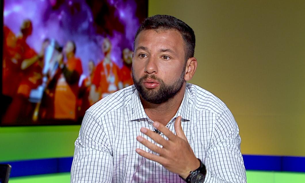 Razvan R Cum a ajuns hotelul lui Răzvan Raț după ce l-a pus la dispoziția ...