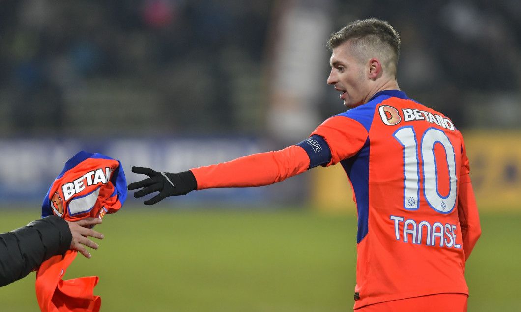 Dinu Gheorghe îl critică pe preparatorul fizic al lui FC Argeș, după ce acesta l-a lovit pe Florin Tănase: „E extrem de agresiv și cam libertin la gură!” | VIDEO EXCLUSIV ProSport Live