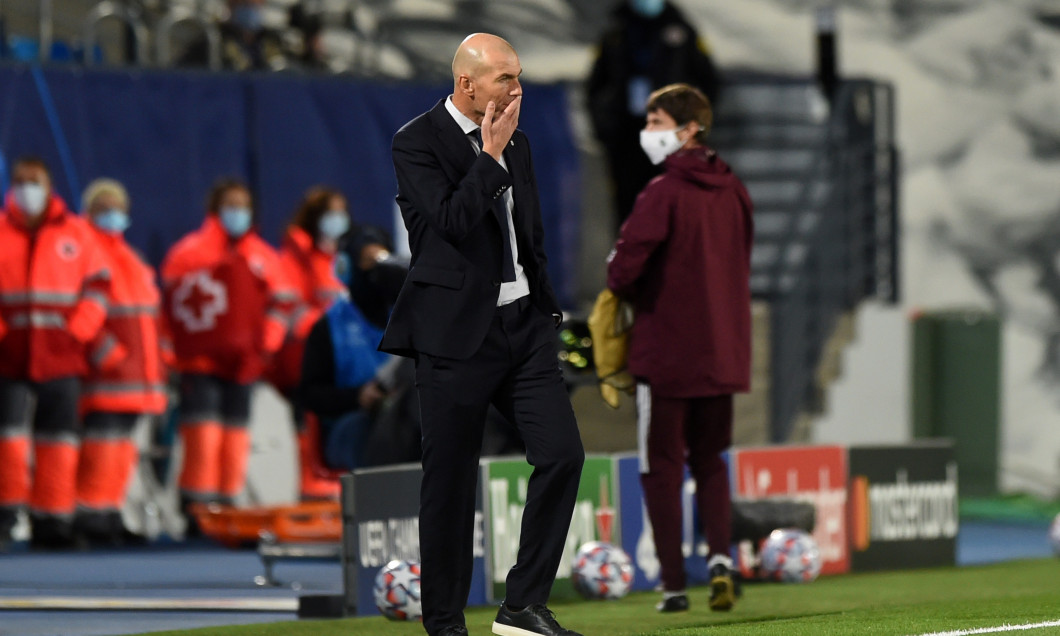 Managerul Zinedine Zidane a ajuns la capătul răbdării cu echipa medicală a celor de la Real Madrid, după ce 20 de jucători au suferit 41 de accidentări în acest sezon!