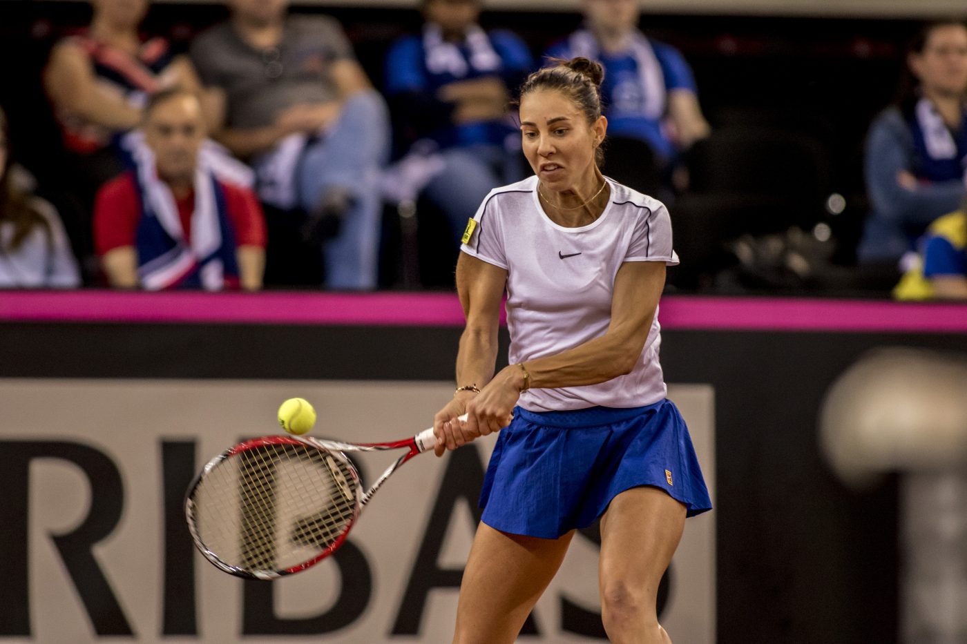 România – Italia 0-1, în play-off-ul Fed Cup, Live Video Online. Mihaela Buzărnescu – Martina Trevisan 2-6, 6-2, 6-5! Irina Bara a pierdut clar primul meci