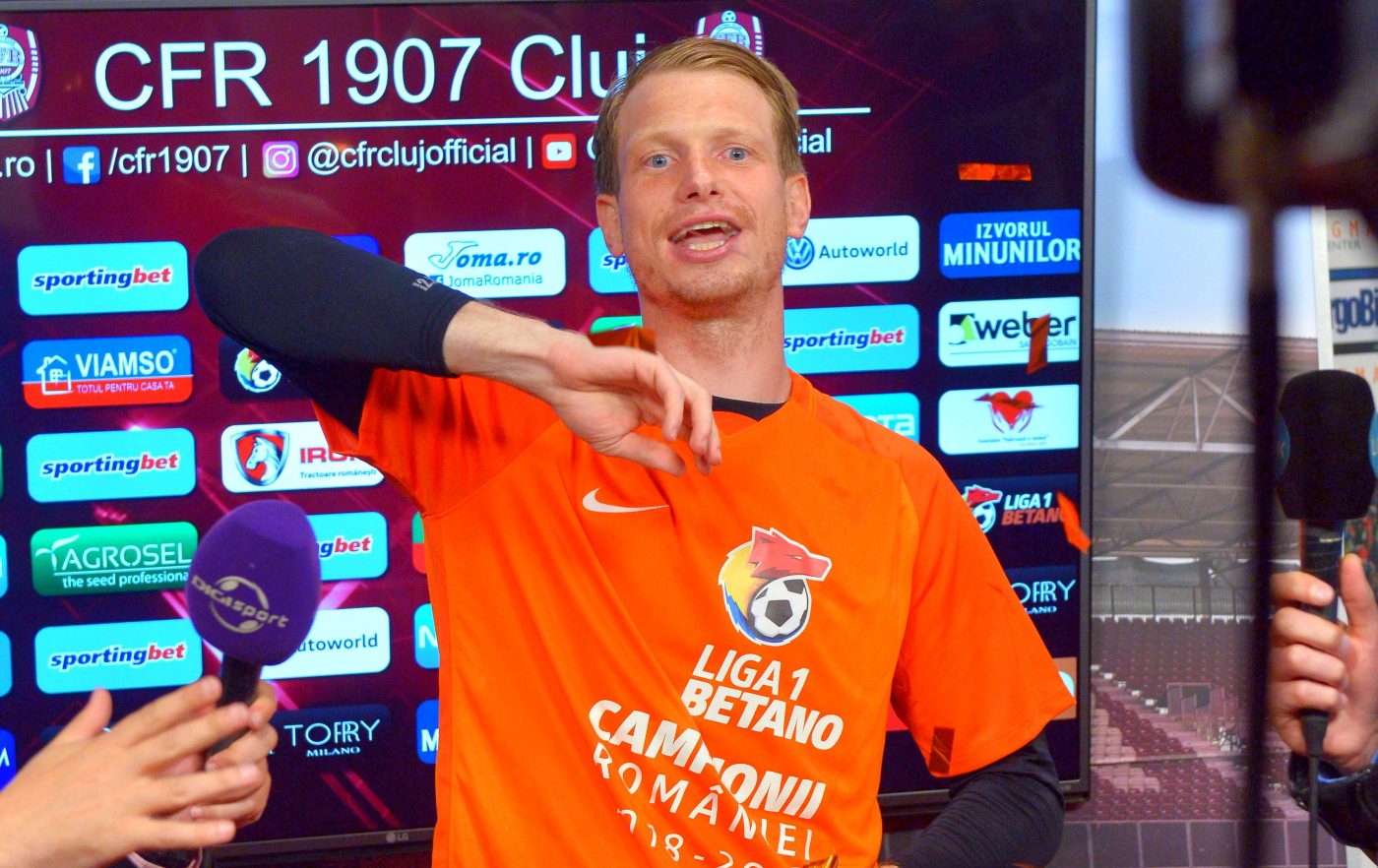 Pe ce salariu joacă, în realitate, Arlauskis! Surpriza pe care FCSB nu și-o dorea, la derby-ul de vineri | EXCLUSIV