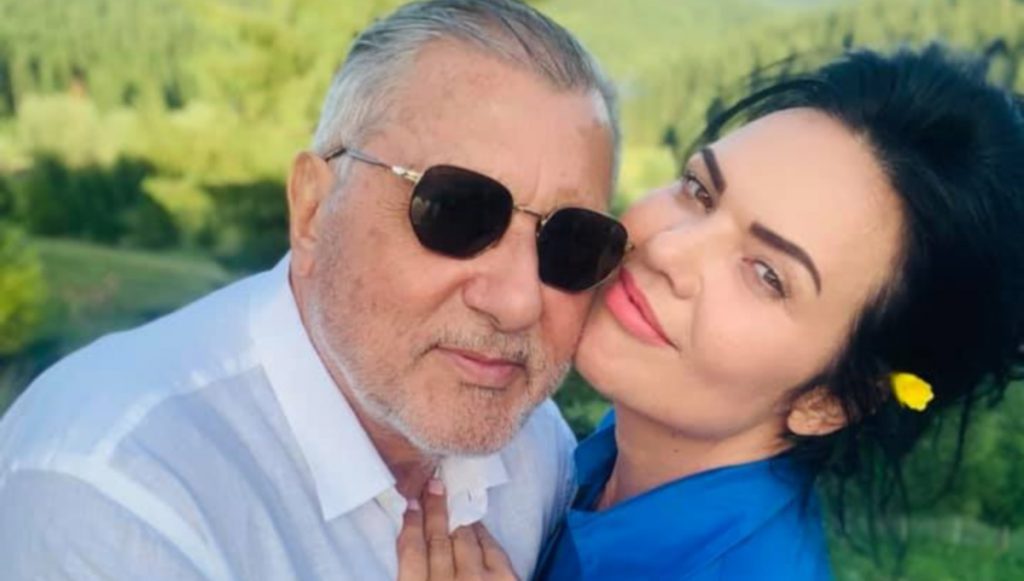 Ilie Năstase, așa cum nu l-ai mai văzut niciodată! Primul lider ATP a fost dus de soție la mormântul lui Arsenie Boca | FOTO