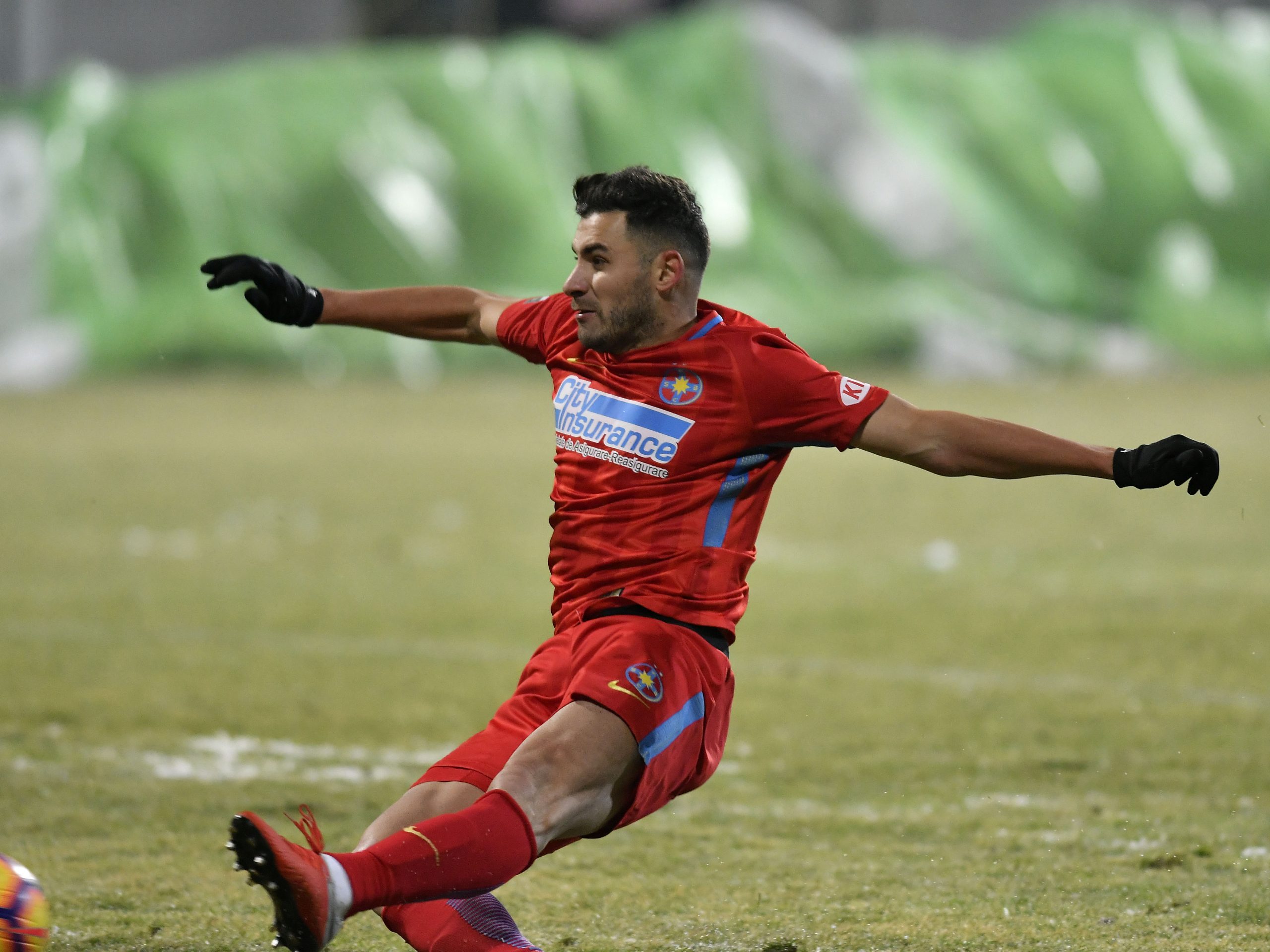 Dezastru total la FCSB și Lucian Filip riscă să rateze anul din cauza