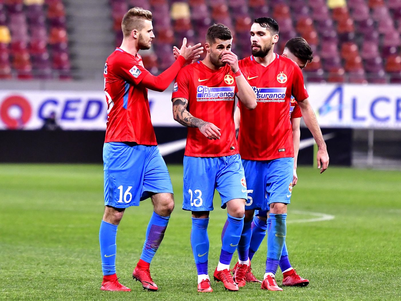 Mihai Stoica, răspuns în privința fundașului propus la FCSB: „Are mari probleme!”. Cine e fotbalistul pe care roș-albaștrii îl regretă