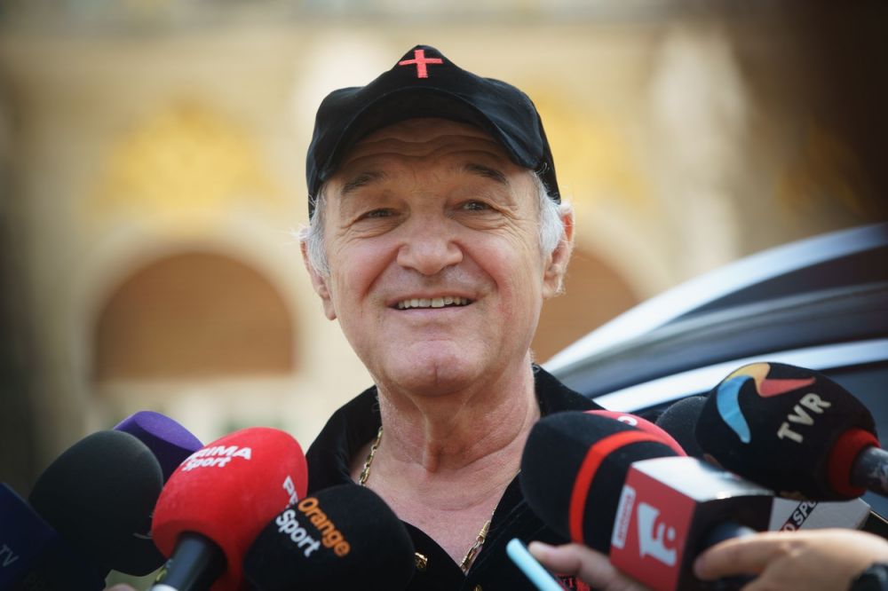 Mega-surpriză a lui Gigi Becali în primul 11 al FCSB cu FC U Craiova! Fotbalistul de care toată lumea uitase că e în lot joacă titular