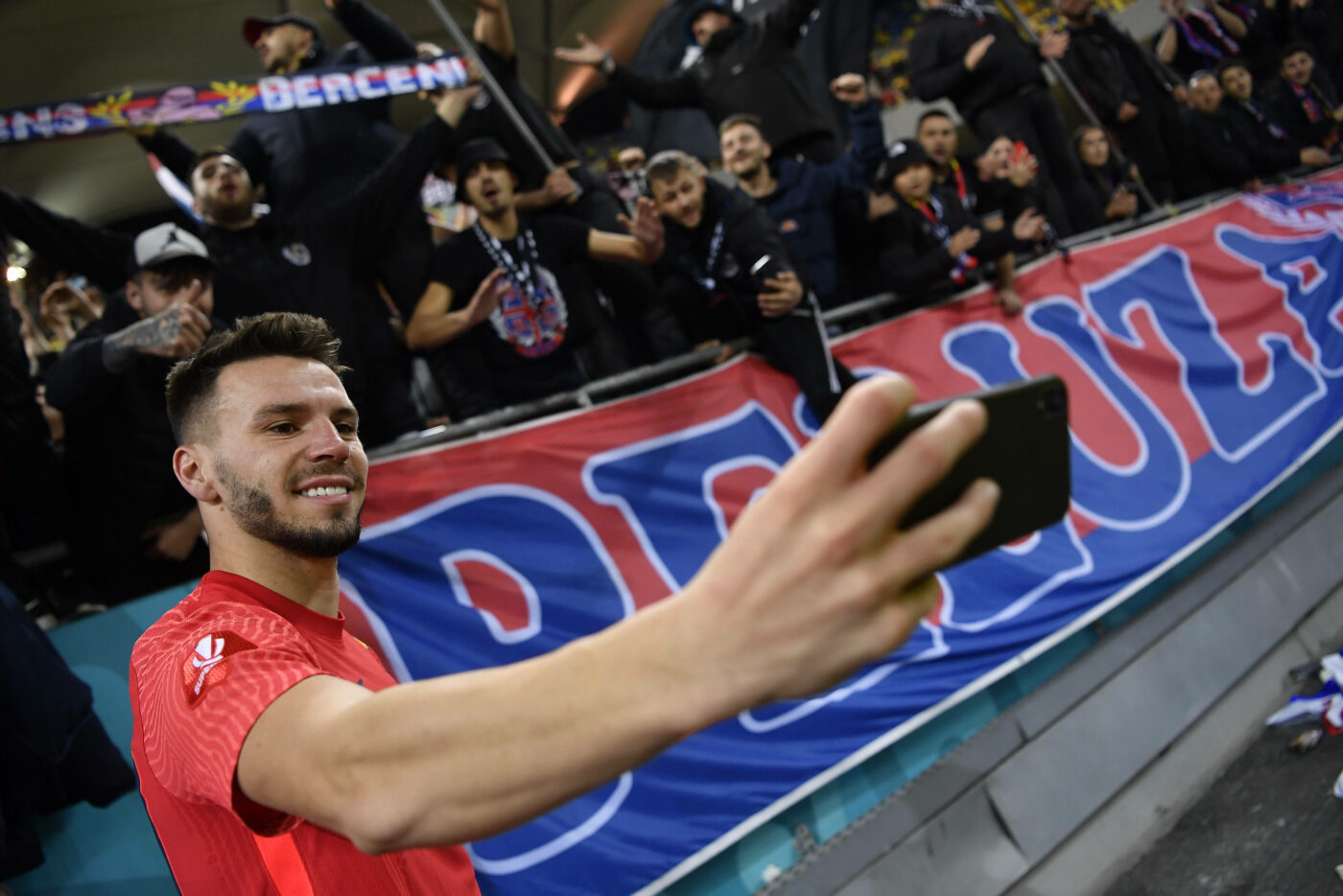 Ce se întâmplă cu transferul lui Andrei Cordea la Augsburg! Cum îl ademenesc nemții, deși Gigi Becali nu vrea să-l lase să plece: „Salariul e de multe ori mai mare decât la FCSB”