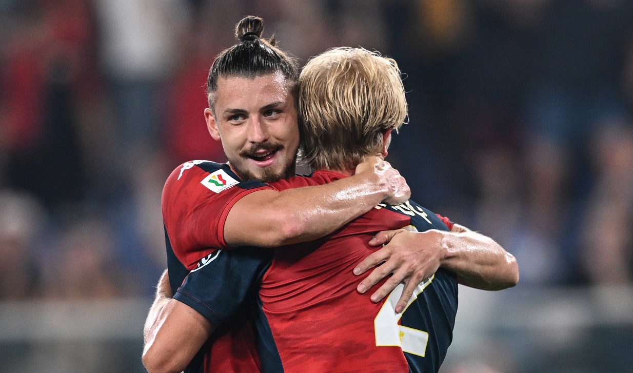 Radu Drăgușin, lăudat de Gazzetta dello Sport după ce nou-promovata Genoa a răpus-o pe Lazio pe Stadio Olimpico. Cum l-a ținut în frâu pe un fost câștigător al Ghetei de Aur: „Nu-i permite lui Ciro Immobile să se întoarcă”