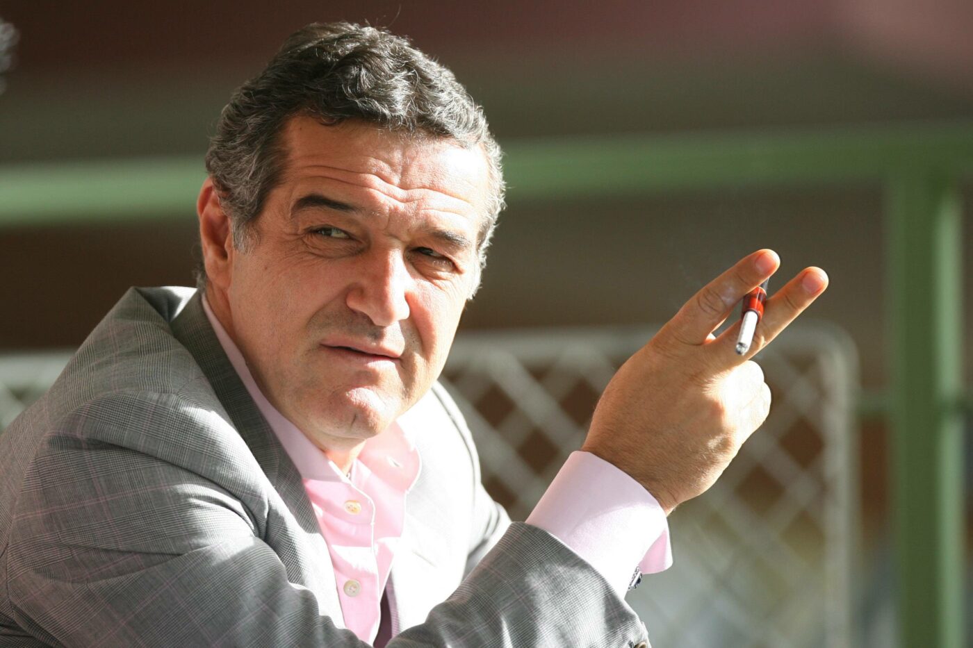 Fabulos! Gigi Becali vorbește despre relația pe care o are cu mama lui: „Mă ceartă în fiecare zi! Mă cicălește, mă înnebunește!”. Ce gest de dragoste maternă supremă face femeia pentru miliardar, în fiecare dimineață, la ora 6!