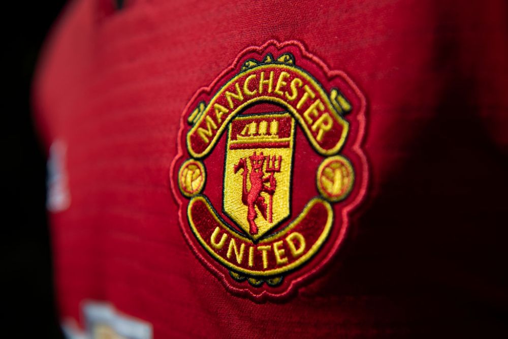 Membrii familiei Glazer s-au săturat de înjurăturile fanilor și au scos la vânzare Manchester United pentru o sumă record! Câte miliarde de euro vor americanii