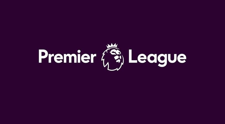 Nu impresarii români au inventat „șmecheria”! Și fotbaliștii din Premier League au agenți care îi „umflă”: portarul lui Leeds, propus la Real Madrid peste doi ani