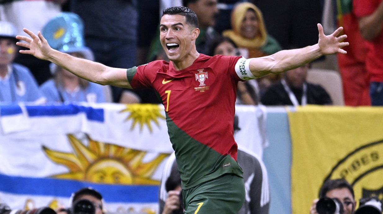 Marca anunță că Cristiano Ronaldo a semnat cu Al-Nassr! Contract incredibil în Arabia Saudită: ce sumă uriașă va încasa portughezul