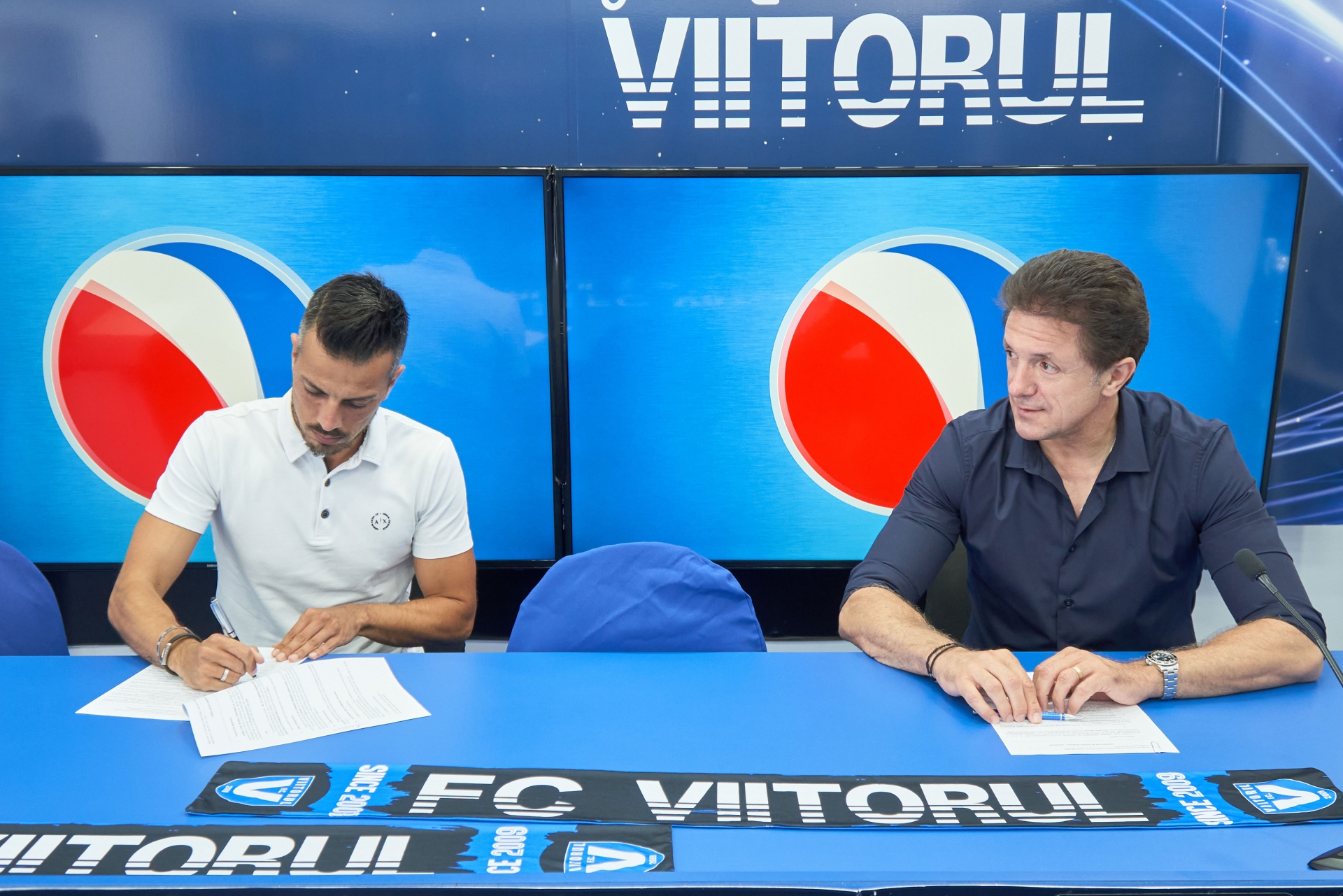 Cine Este Ruben Alfonso De La Barrera Fernandez Inlocuitorul Lui Gheorghe Hagi Oferta De La Leeds United Laudele JurnaliÈtilor Spanioli Èi Momentul Haios Care I A Adus O Suspendare Video