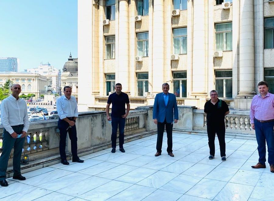 dinamo investitori spanioli suporteri