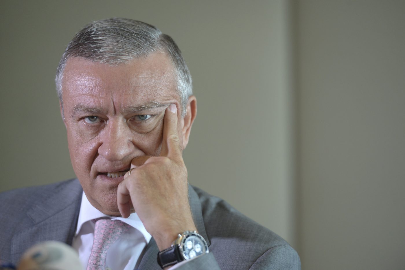 BREAKING NEWS | Mircea Sandu și soția au fost achitați în dosarul în care au fost acuzați de luare de mită și spălare de bani