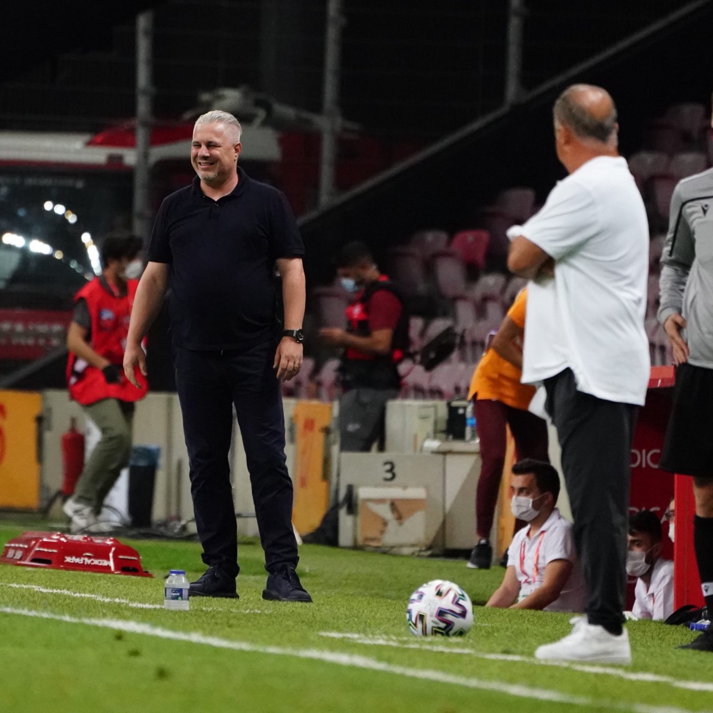 Marius Șumudică, mesaj special primit din Turcia: „M-a felicitat Fatih Terim!” Cum explică înjurătura surprinsă de camerele TV