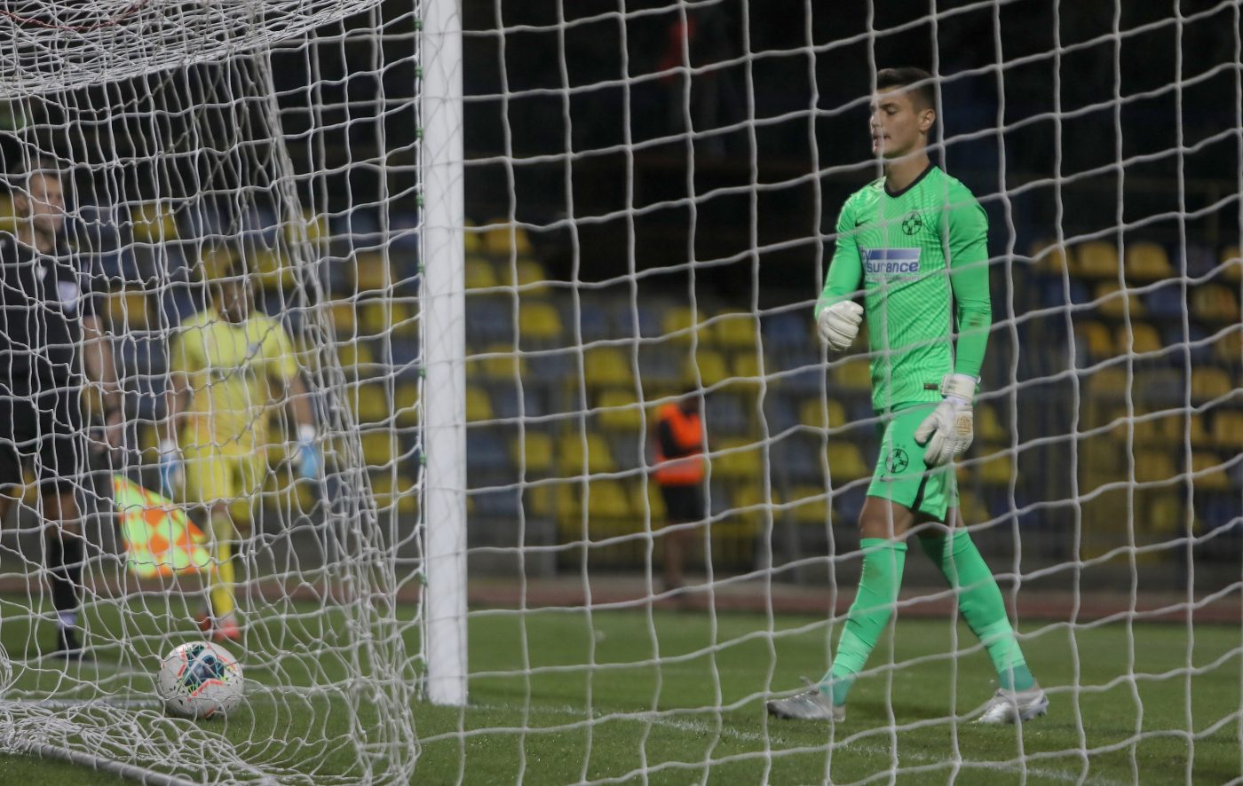 Portarul Răzvan Ducan, împrumutat de FCSB la Turris Turnu Măgurele, se mută la CS Mioveni, după ce formația din Teleorman a decis să se retragă din campionat