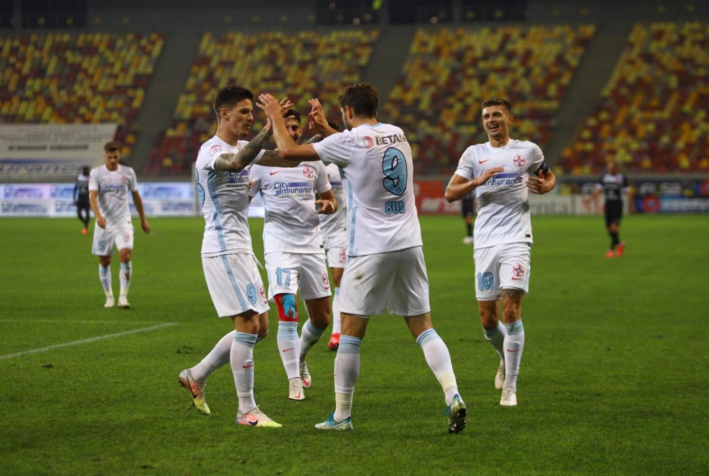 FCSB – Hermannstadt 5-0, VIDEO | Roș-albaștrii au umilit o echipă fără vlagă într-un meci în care doar cine n-a vrut n-a marcat! Chiar și Buș a înscris
