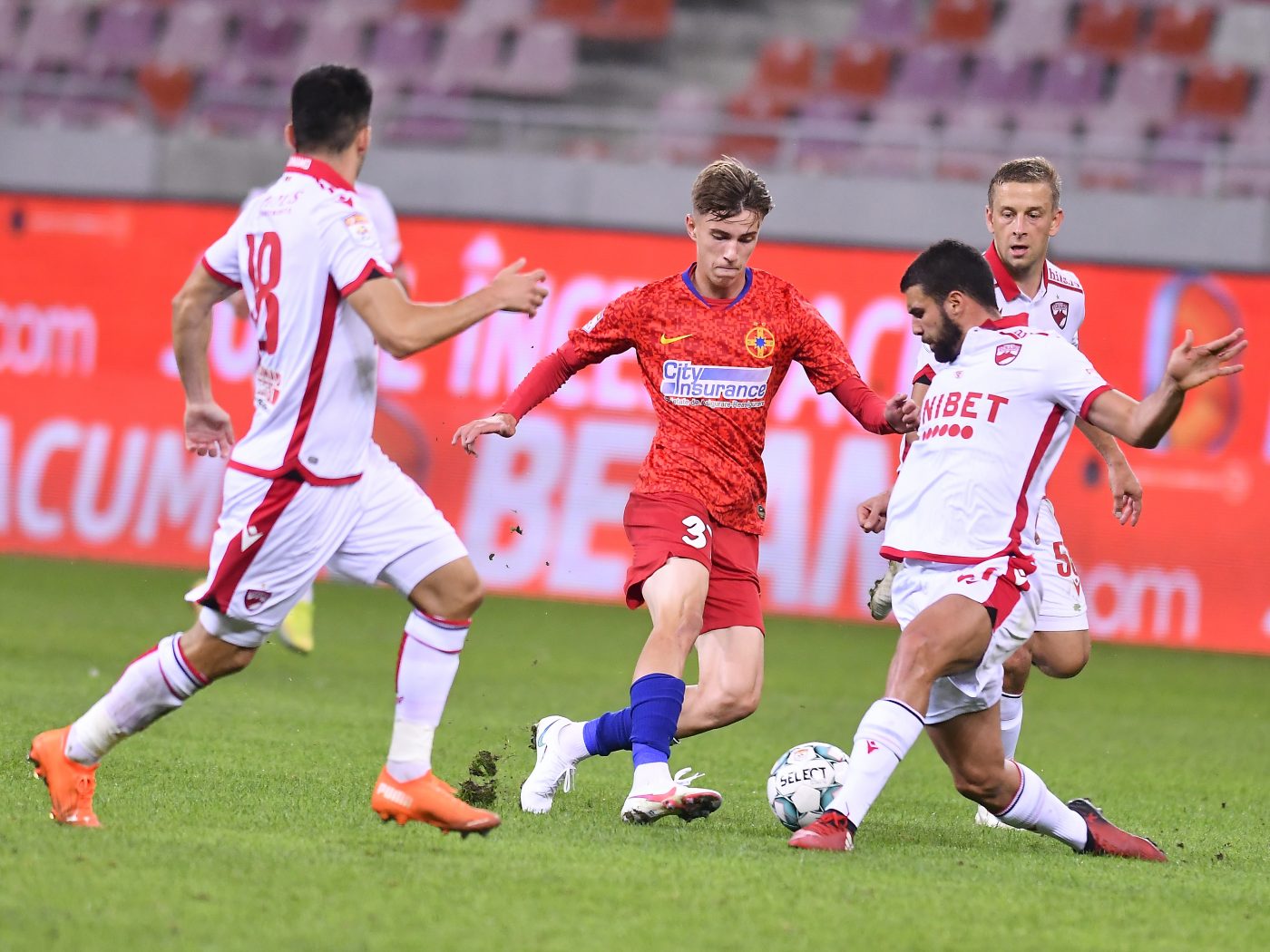 La ce oră se joacă Dinamo – FCSB în optimile Cupei României