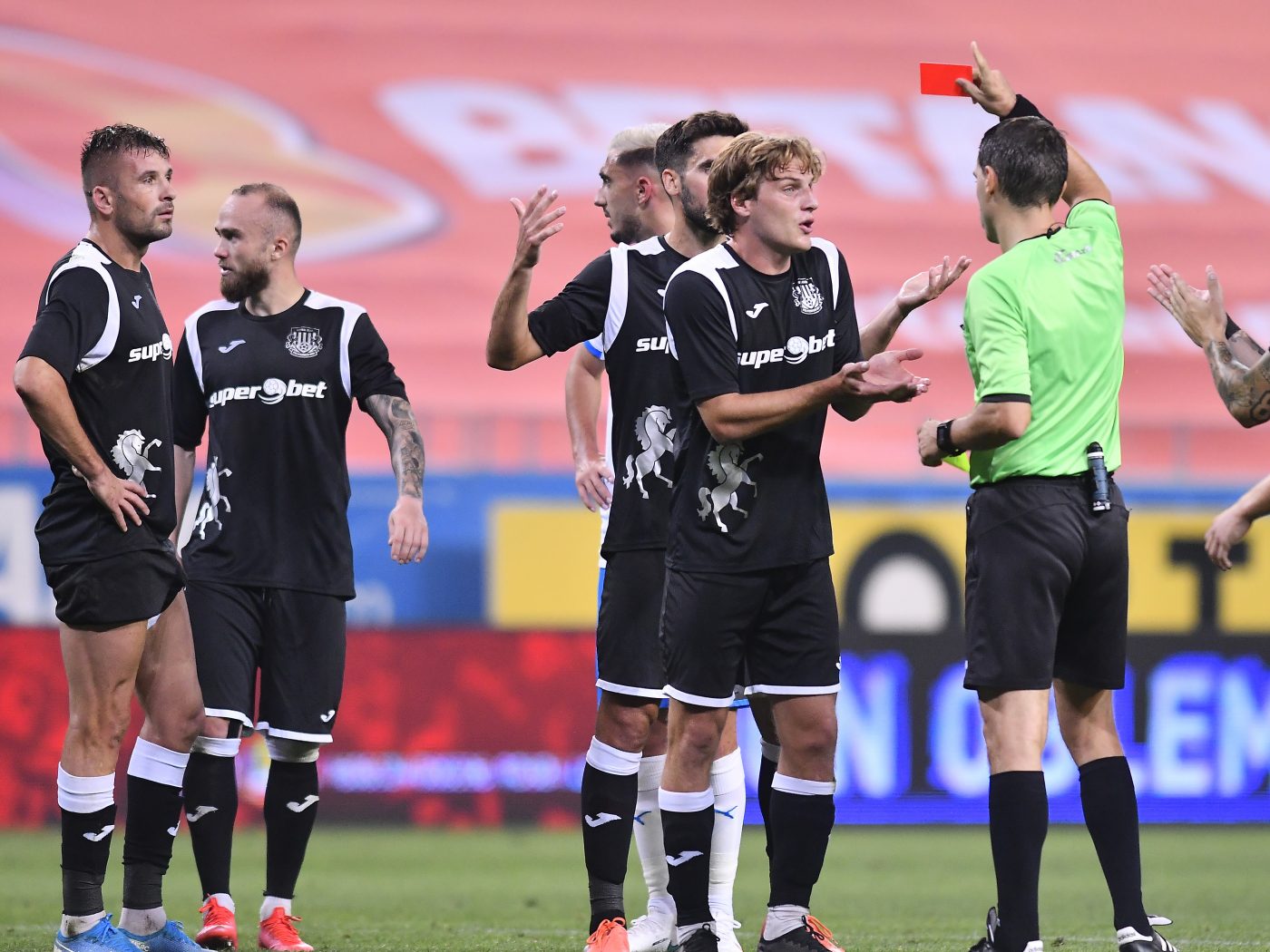 Pariem „special” pe Liga 1: 16 variante de profit livrate AICI »»